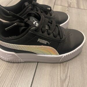 PUMA Kids Black Sneakers with Iridescent Accent